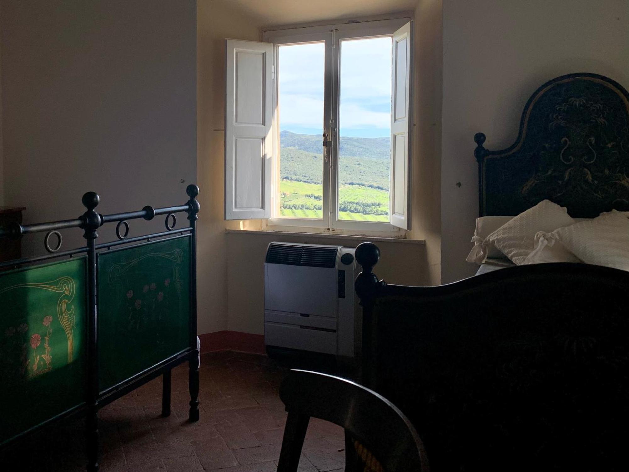 Casa Cerboneschi * Casale Marittimo